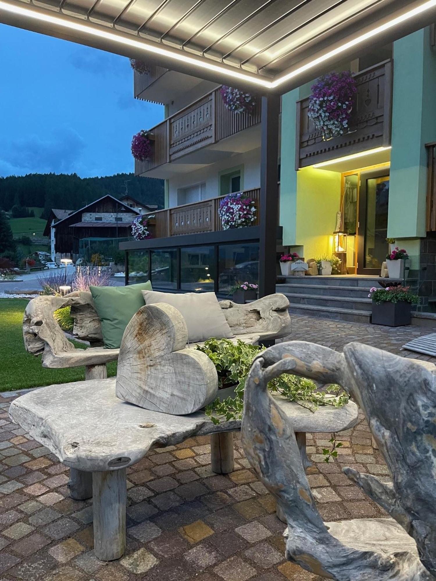 Mason La Zondra Aparthotel Vigo di Fassa Exterior foto