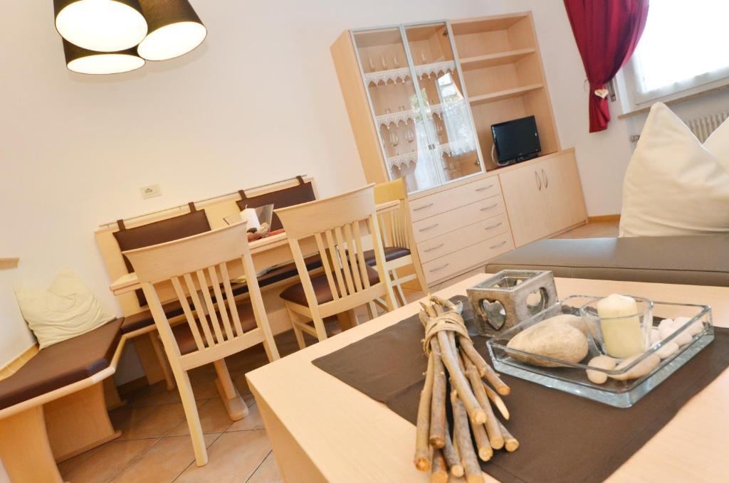 Mason La Zondra Aparthotel Vigo di Fassa Cameră foto