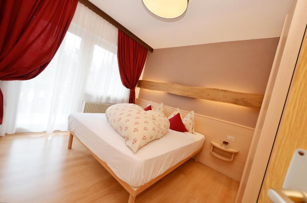 Mason La Zondra Aparthotel Vigo di Fassa Cameră foto