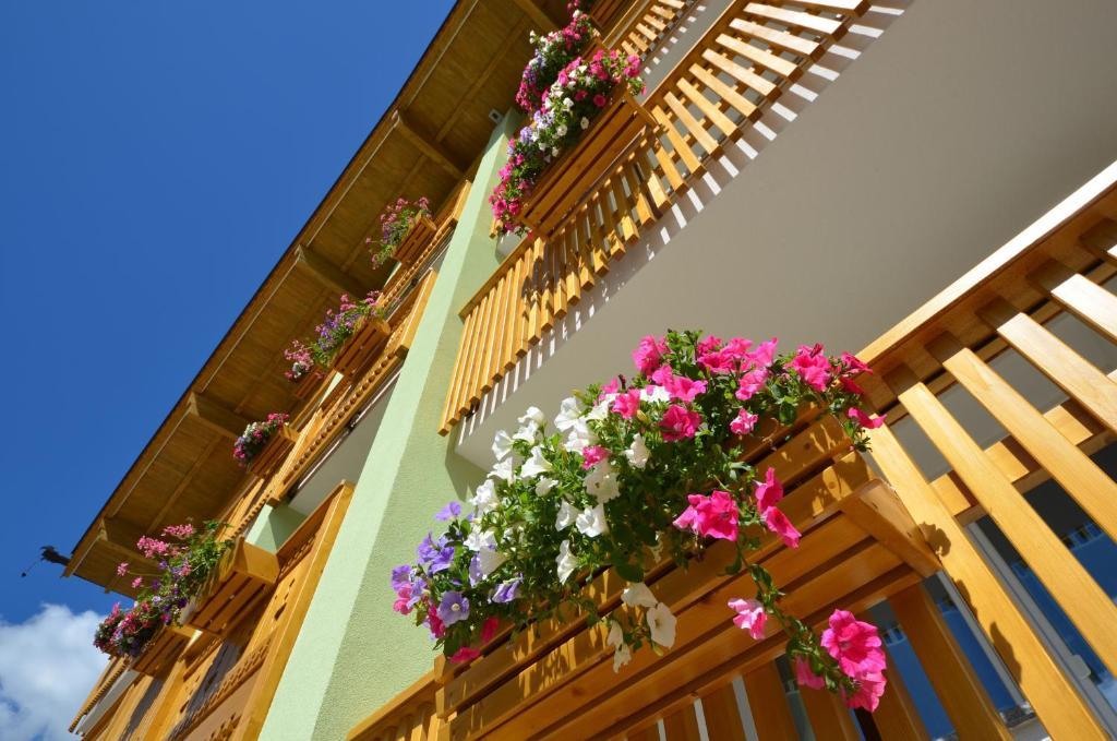 Mason La Zondra Aparthotel Vigo di Fassa Exterior foto