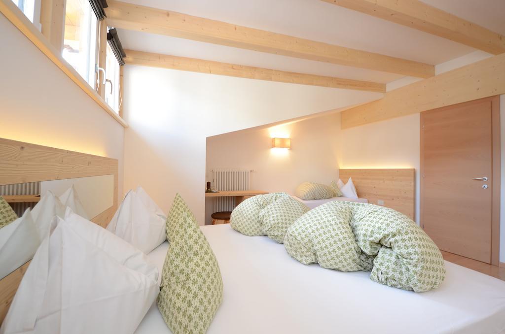 Mason La Zondra Aparthotel Vigo di Fassa Cameră foto